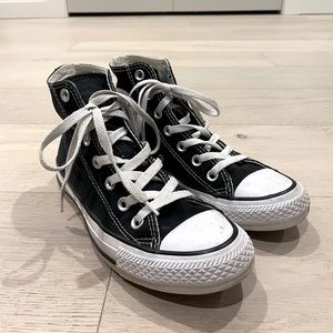Black Converse
